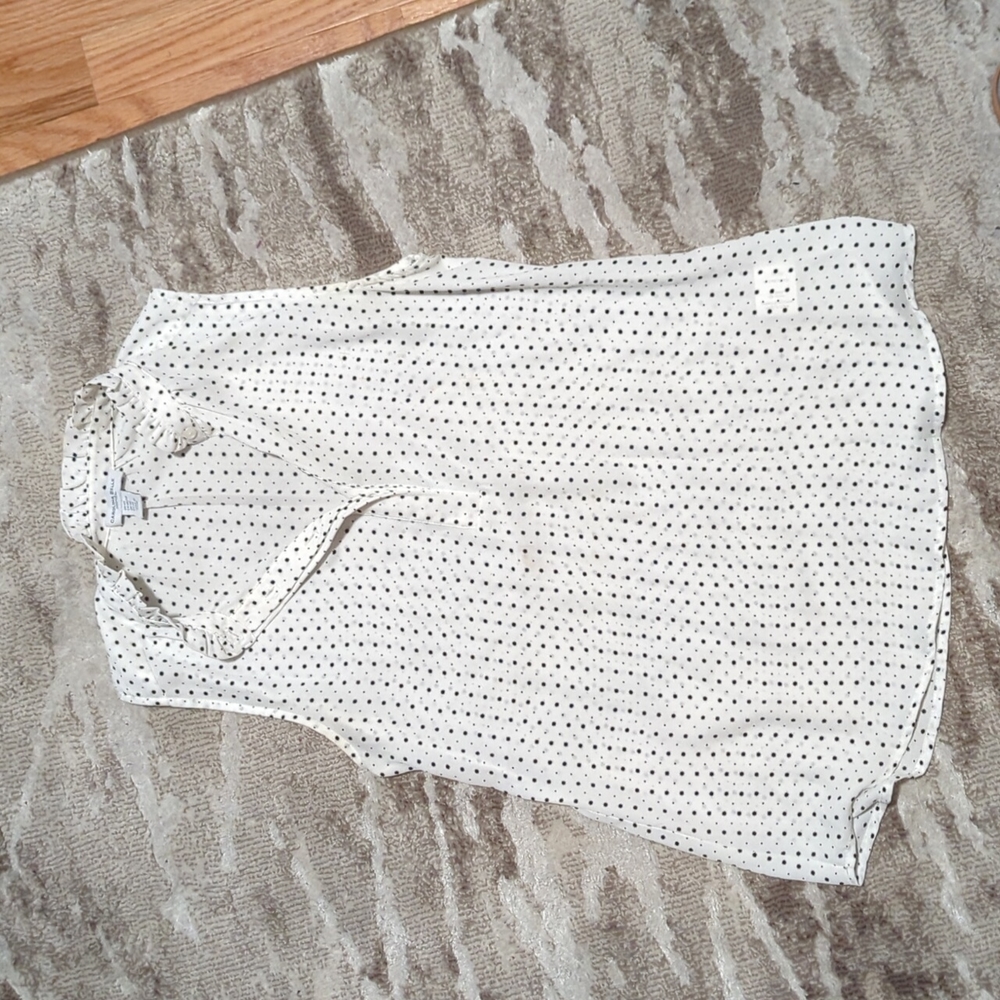 Sleeveless top
